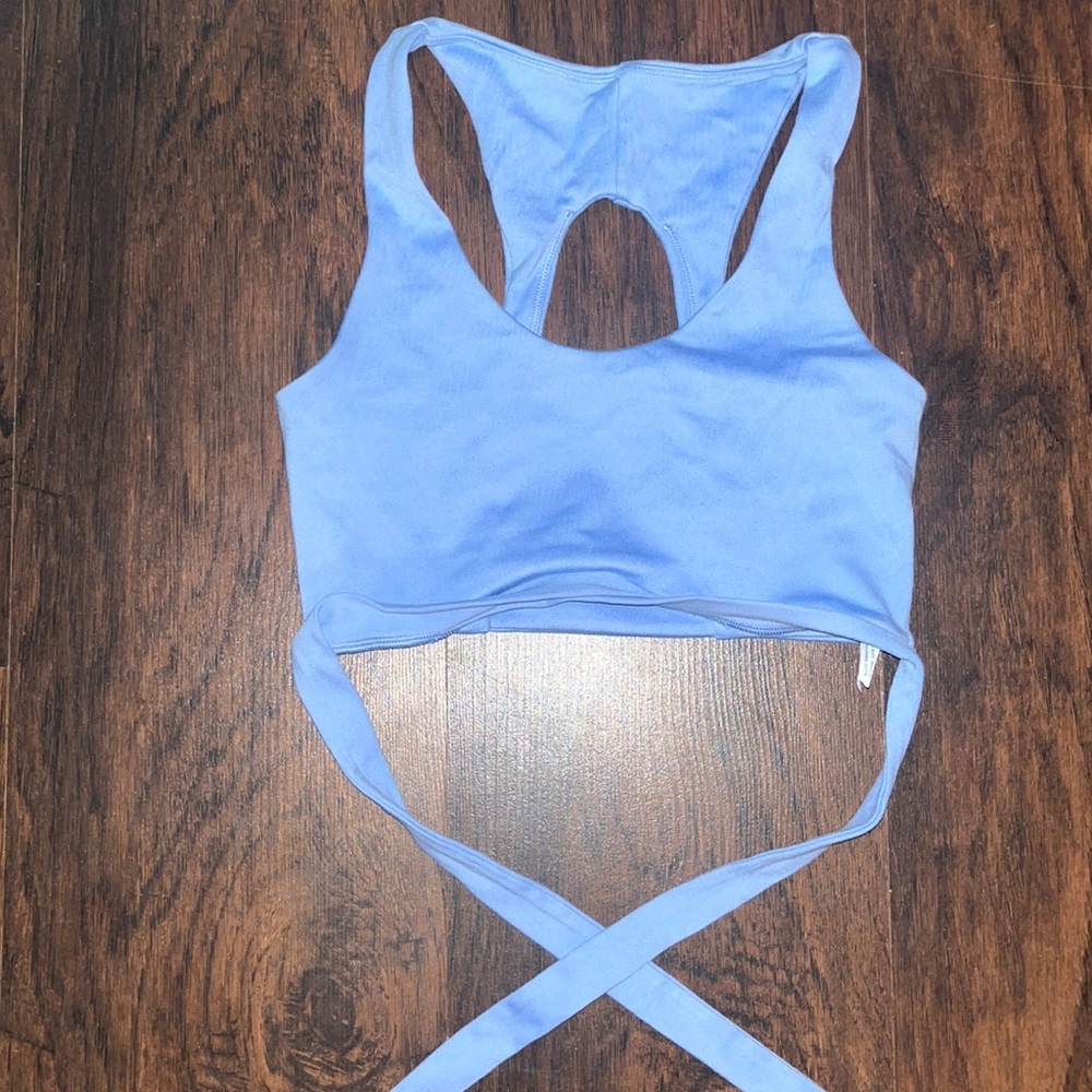 Gilly hicks, sports bra, size small, ties in the back, super cute